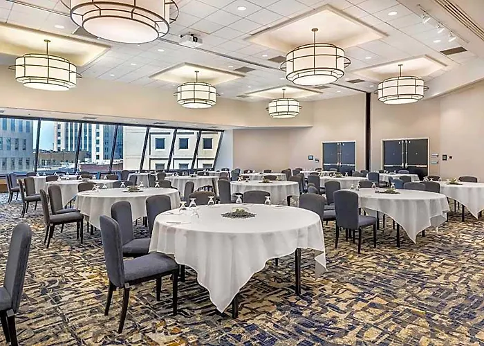 Radisson Blu 5* Fargo